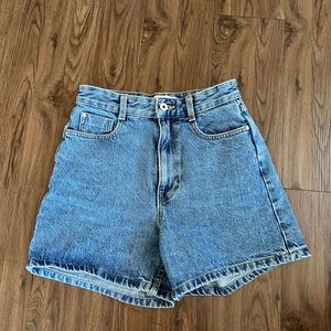 Zara Mom-Style High Waisted Jeans